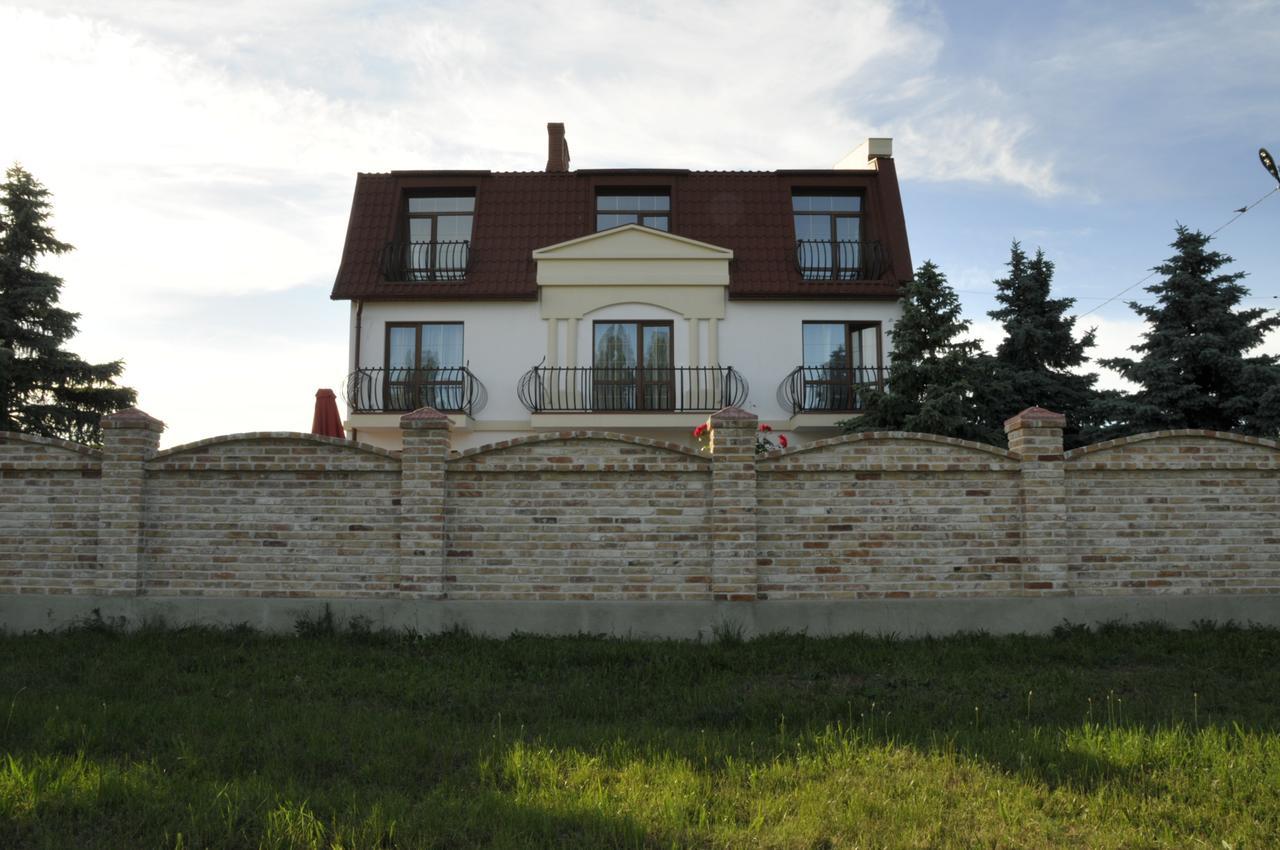 Hotel Dom Fedorovyh Sergeyevka Esterno foto