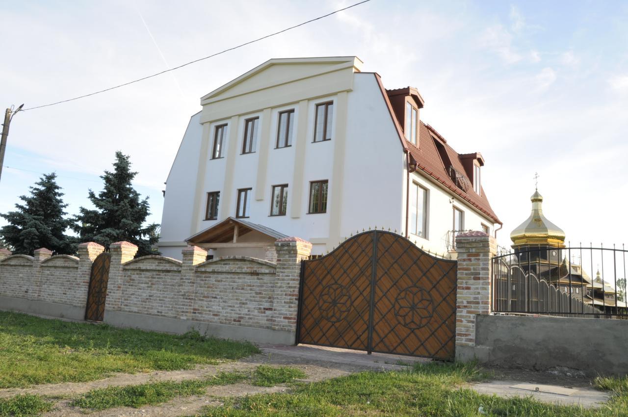 Hotel Dom Fedorovyh Sergeyevka Esterno foto